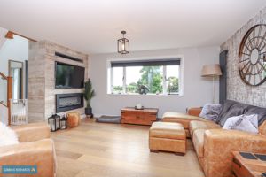 Sitting/Dining Room- click for photo gallery